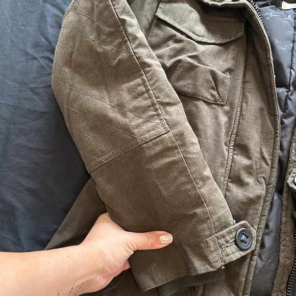 Aritzia Community Jacket - Picture 3 of 5